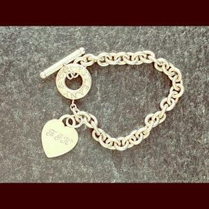 Tiffany&Co. Sterling Heart Tag Toggle Bracelet
